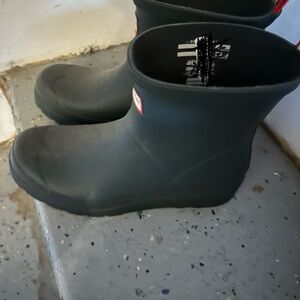 HUNTER green rain boots